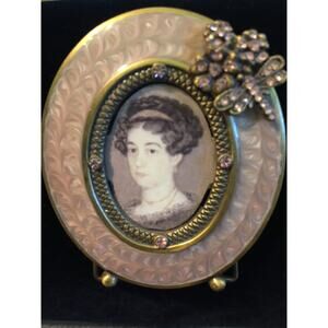 TWO'S COMPANY Ornate Oval Amethyst Rhinestone Easel  PICTURE FRAME